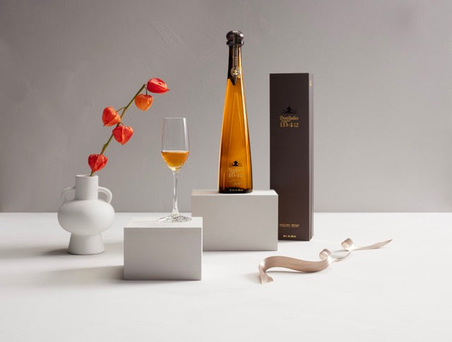 20230921_Diageo_Amazon_OND_Gift_Pages_Super_luxury_Shot_7_Don_Julio_1942_Set_2a_normaal.jpg