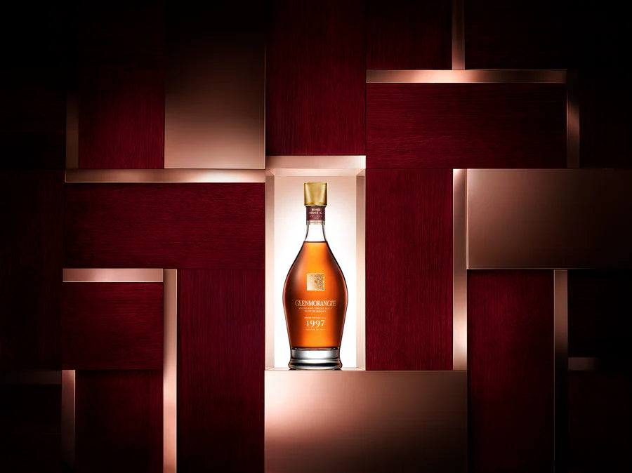 Glenmorangie_BOND_HOUSE1997_high.width-1920x-prop.webp